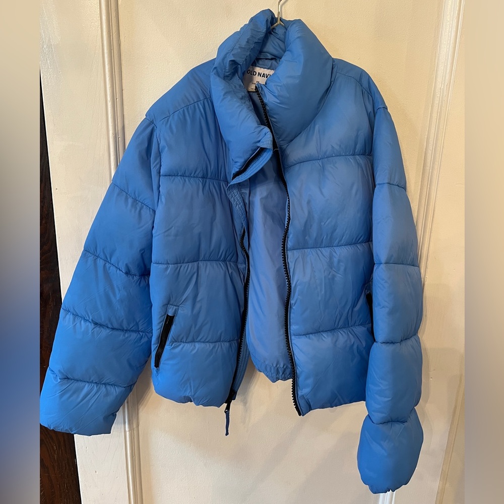Soft, Lightweight Puffer Coat! Size XS